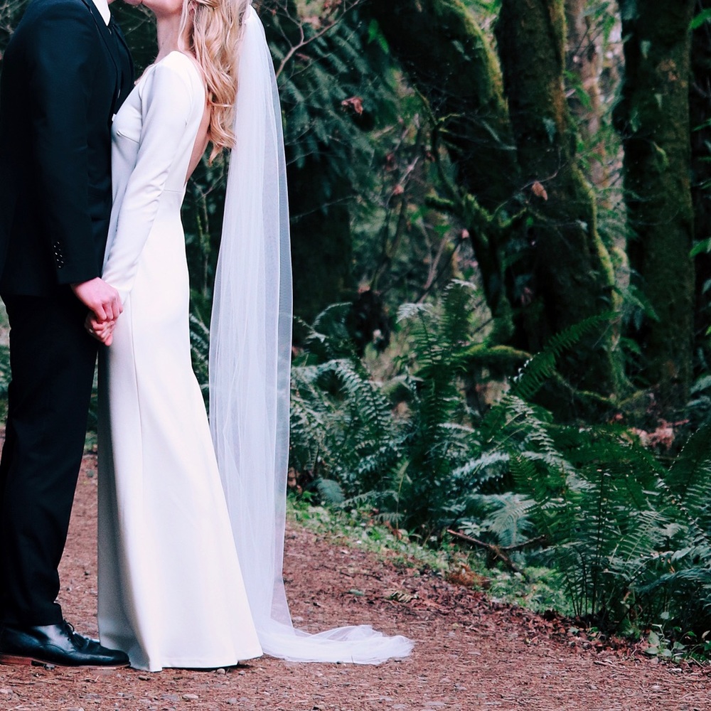 Ivory long veil with comb